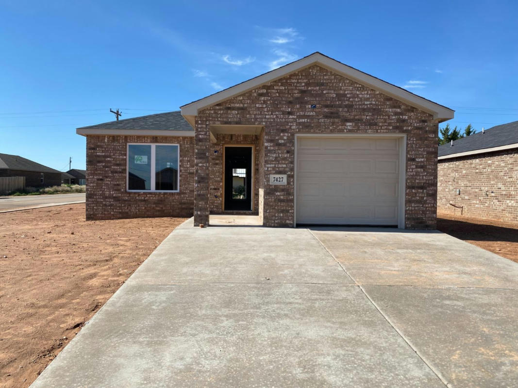 7427 4TH ST, LUBBOCK, TX 79416, photo 1 of 19