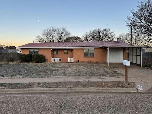 1615 AVENUE F, ABERNATHY, TX 79311, photo 1 of 29