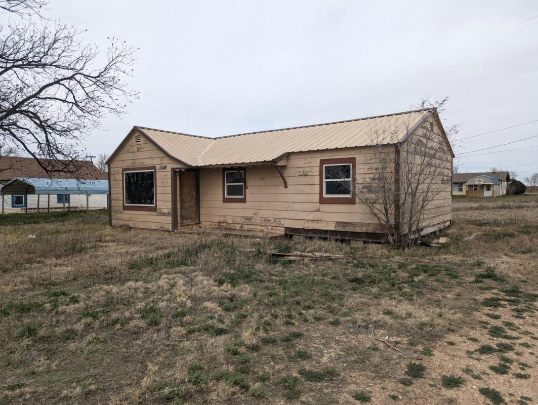 207 11TH ST, RALLS, TX 79357, photo 1 of 10