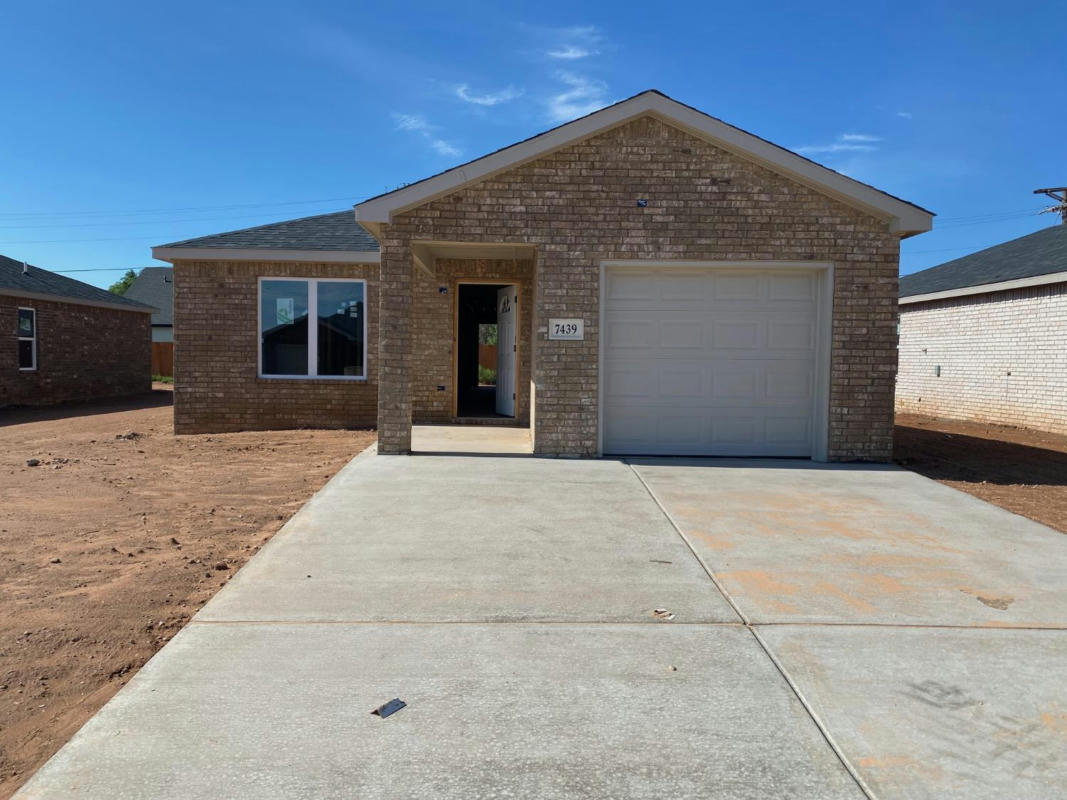 7439 4TH ST, LUBBOCK, TX 79416, photo 1 of 19