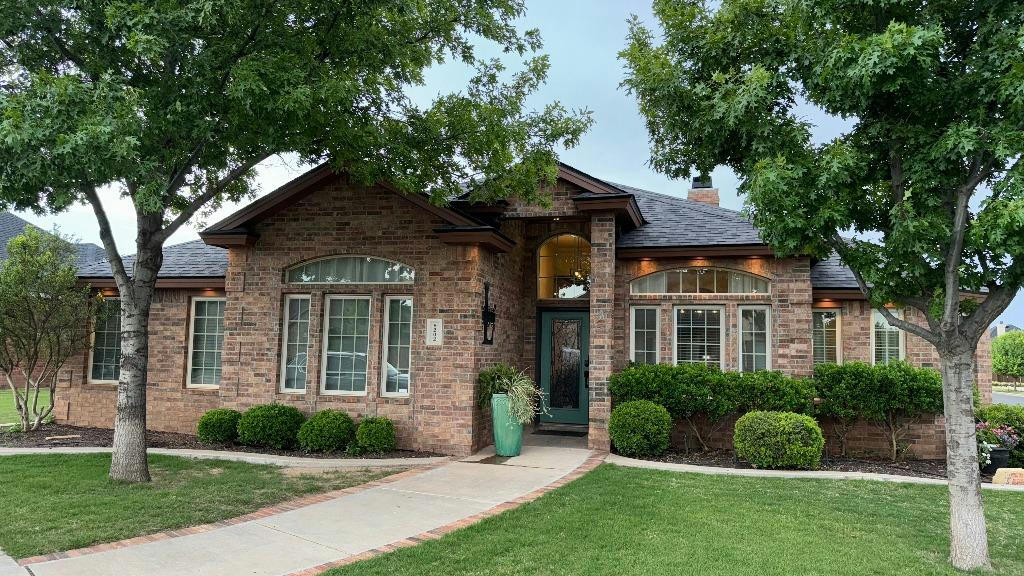 9202 HURON AVE, LUBBOCK, TX 79424, photo 1 of 12