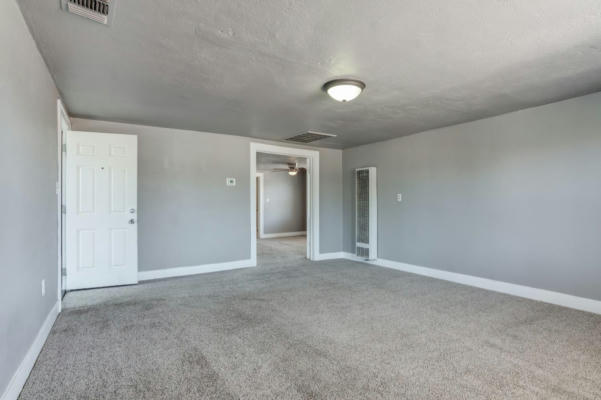 2105 14TH ST, LUBBOCK, TX 79401, photo 5 of 21