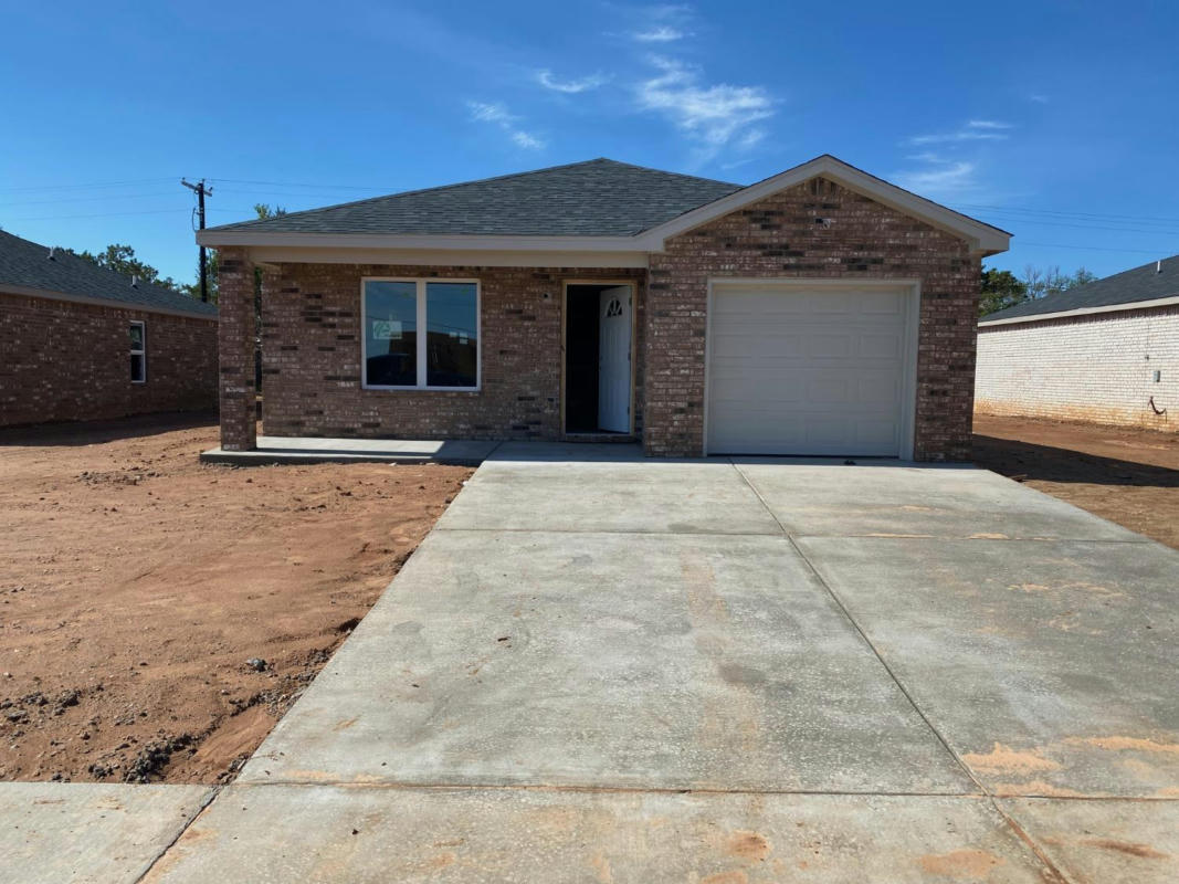 7431 4TH ST, LUBBOCK, TX 79416, photo 1 of 19