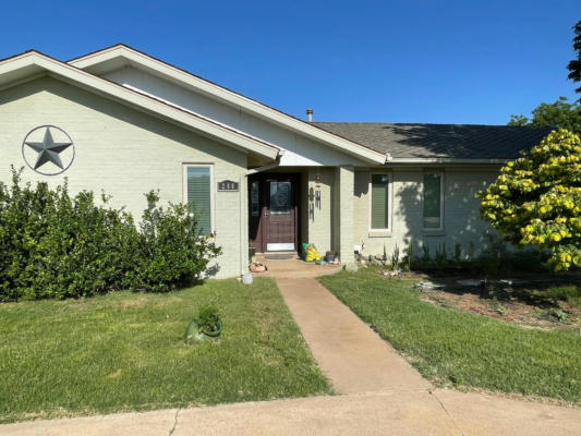 208 S HOLLIDAY ST, PLAINVIEW, TX 79072 - Image 1