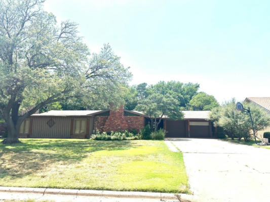 1111 HOLLIDAY ST, PLAINVIEW, TX 79072 - Image 1